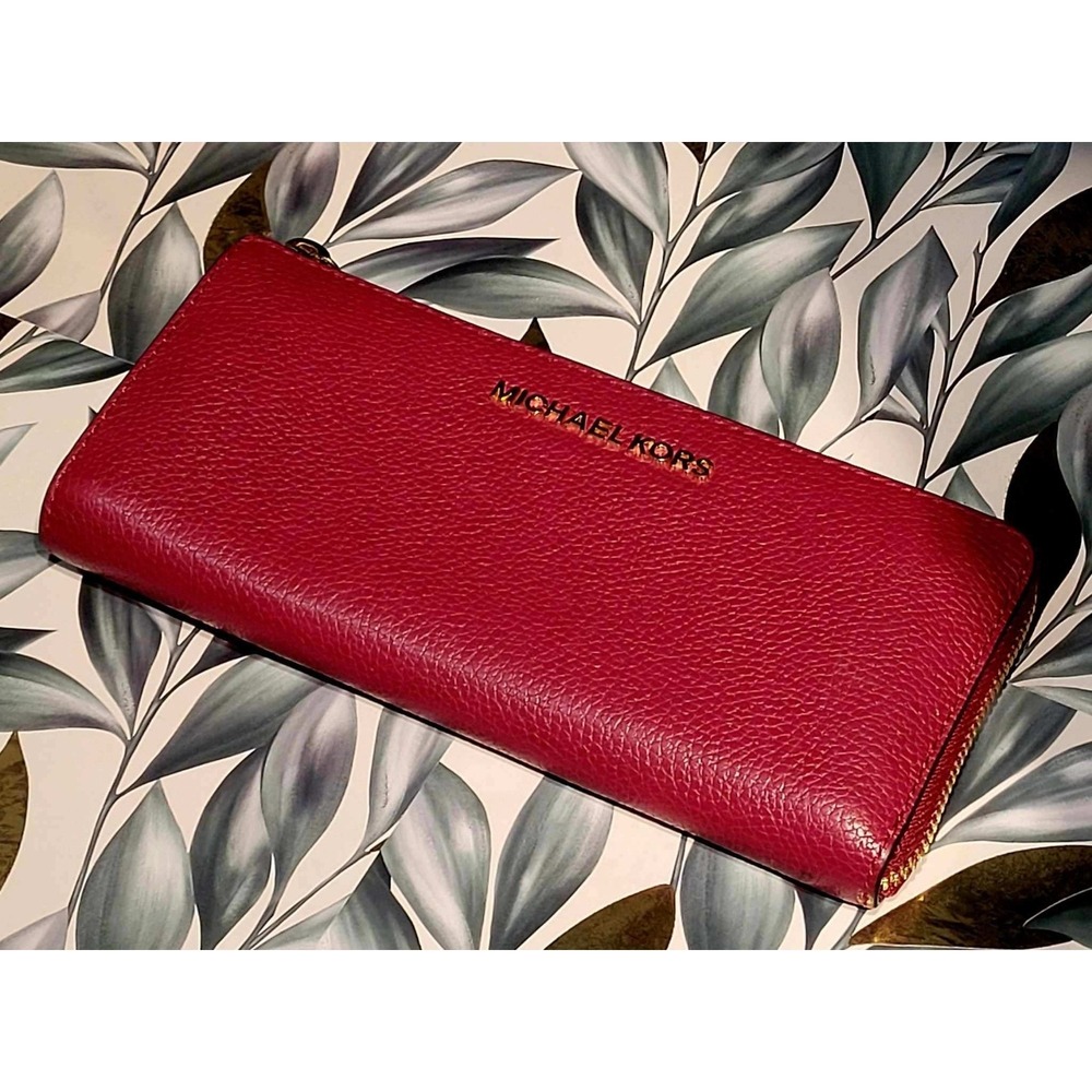 *RESCUE ANIMAL FUNDRAISER*Michael Kors Adele Red Leather Continental Wallet